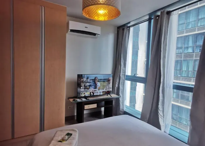 Chacha Aparthotel Manila